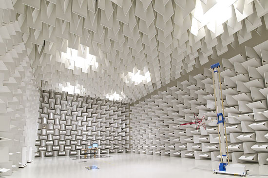 Anechoic_chamber_01_hero