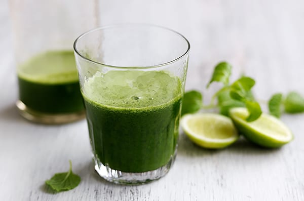 Slow-Juicer-Green-juice_Featured