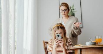 The Best Cordless Phone for 2025: Why Families Are Bringing Back the Landline