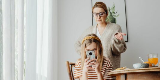 The Best Cordless Phone for 2025: Why Families Are Bringing Back the Landline